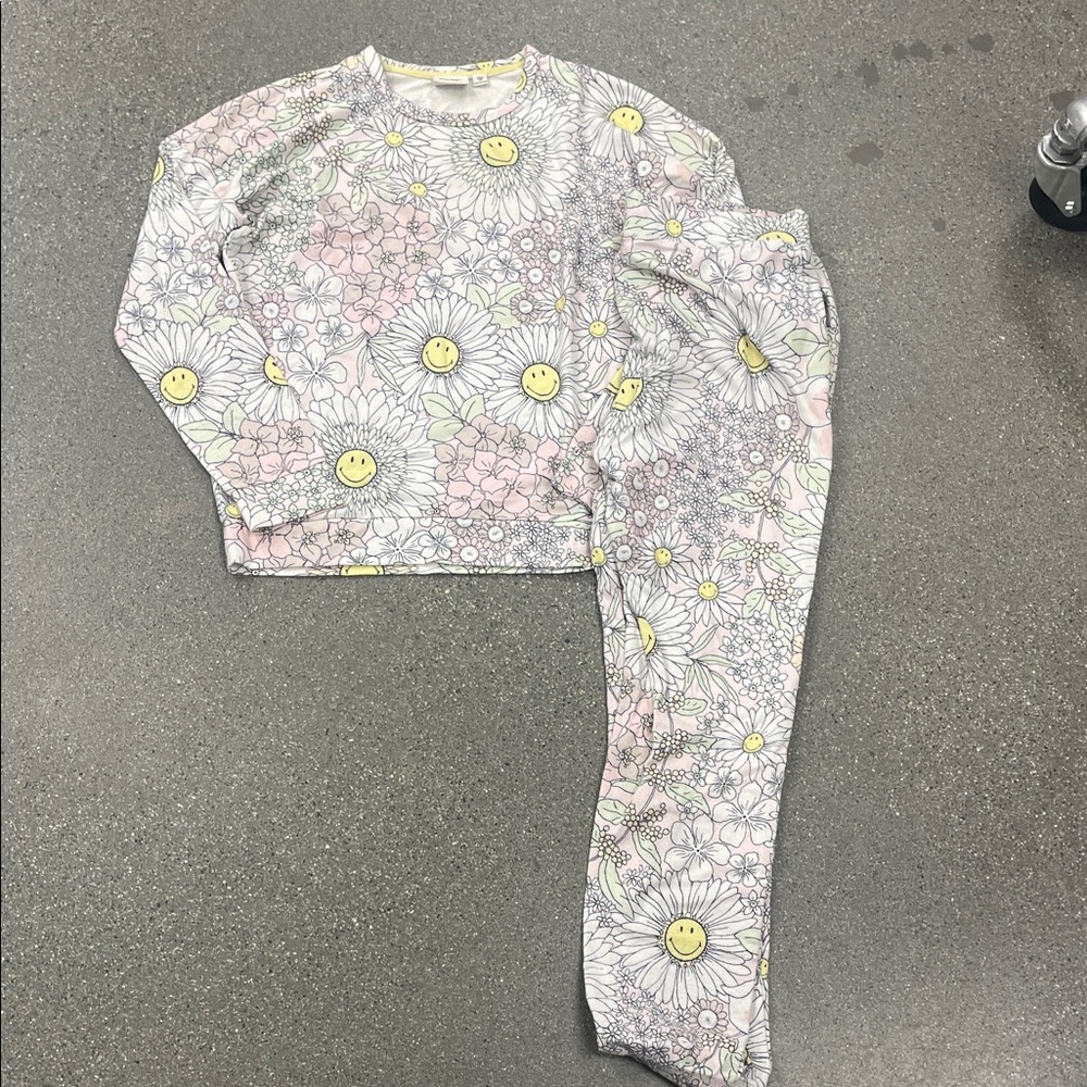 PJ SALVAGE PAJAMA SET WITH SMILEY FACES